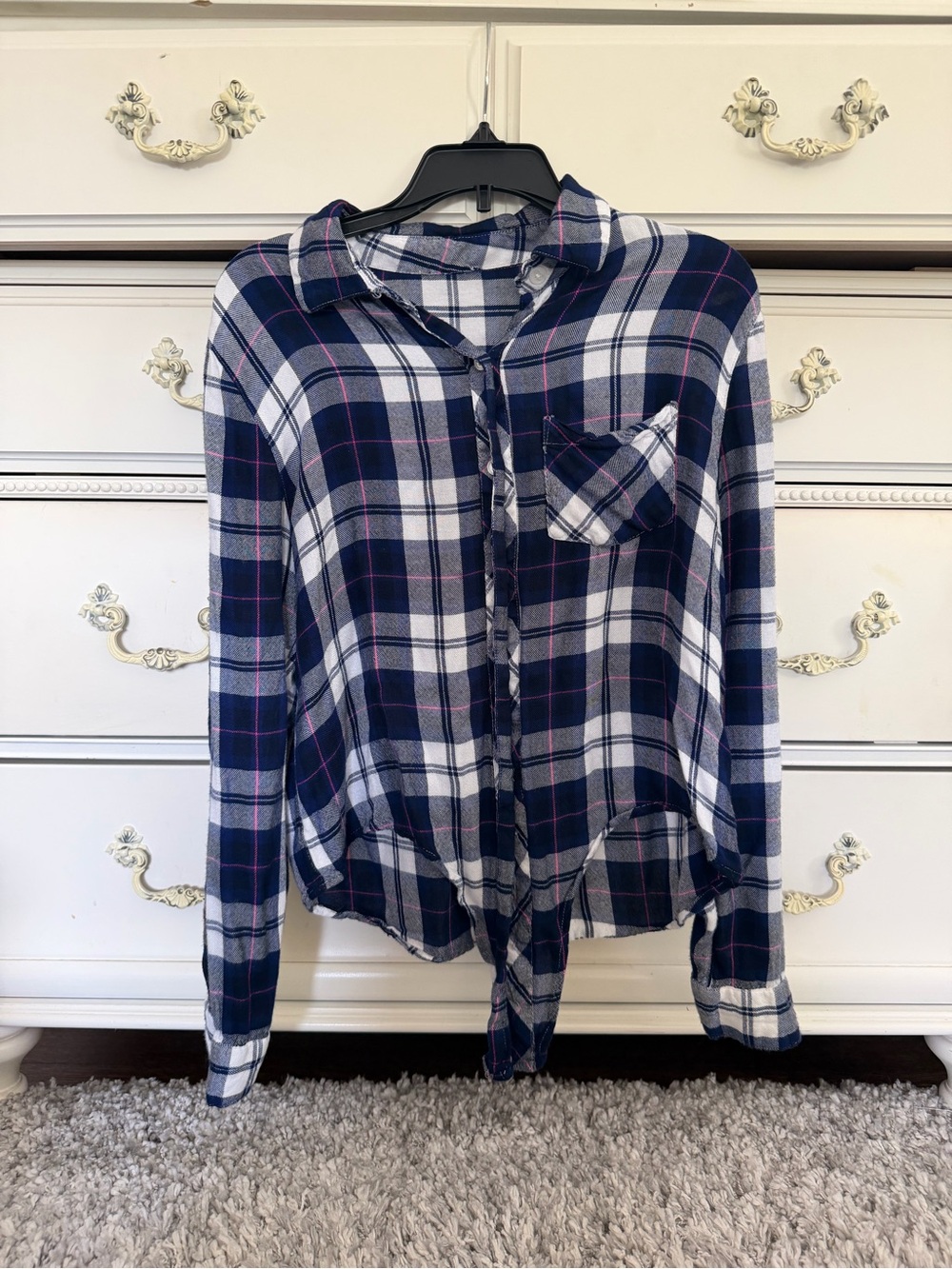 Navy & White Plaid Tie-Front Button-Up Flannel Shirt